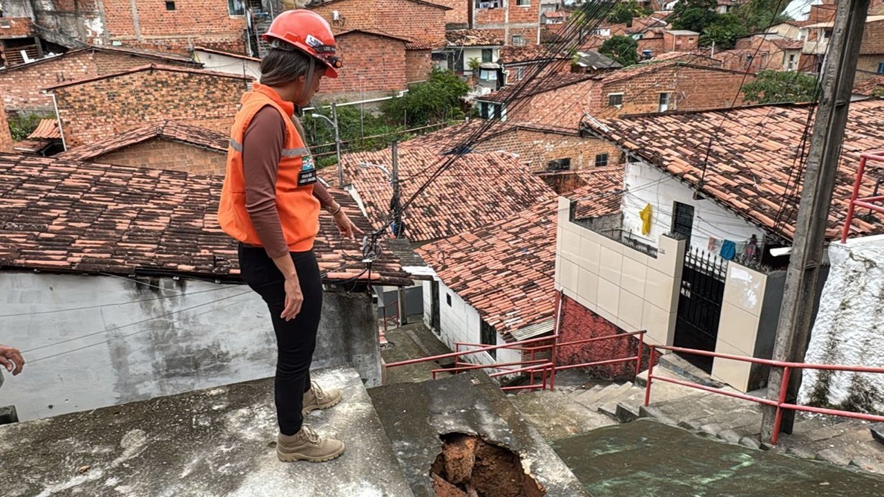 Defesa Civil orienta população diante da continuidade das chuvas e reforça canais de atendimento
