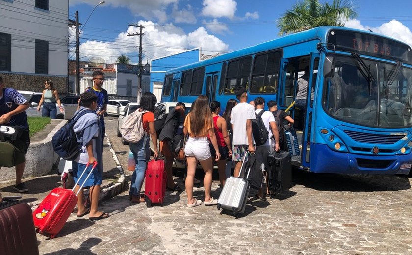 Penedo viabiliza apoio logístico para estudantes participarem do Jeal 2023