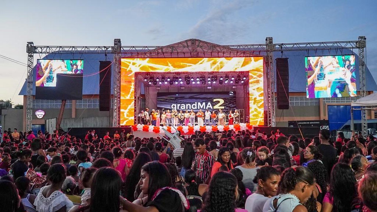 Festa do Dia das Mães reúne multidão, distribui brindes e sorteia prêmios em Traipu
