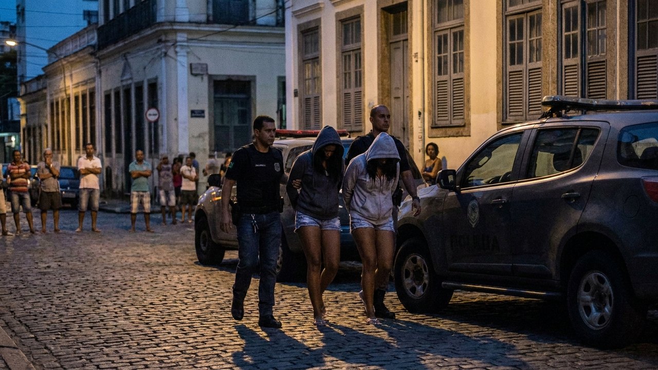 Irmãs são presas suspeitas de aplicar golpe 'Boa noite, Cinderela' em turistas estrangeiros na Lapa e na Pedra do Sal