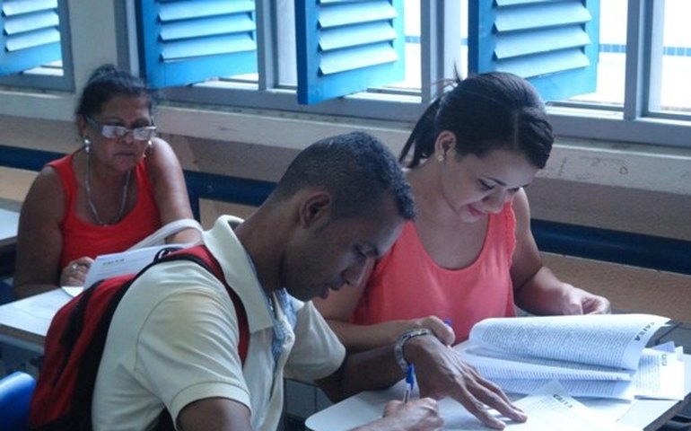 Rio Largo: Mais de 2 mil alagoanos assinam contratos da casa própria