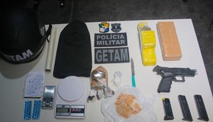Homem é preso com arma de fabricação israelense e drogas durante operação policial em Aracaju