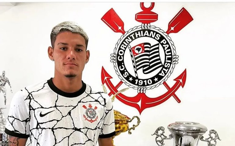 Jovem que morreu durante encontro com jogador é filha de segurança do presidente do Corinthians, diz PM