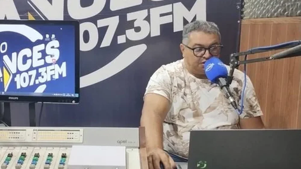 Quando o microfone incomoda mais que a verdade
