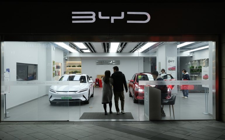 BYD anuncia investimentos de R$ 3 bilhões na produção de carros elétricos na Bahia