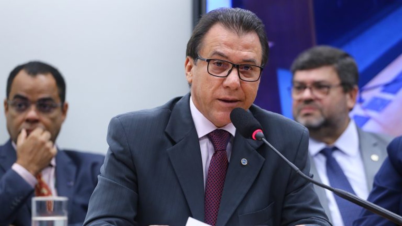 Temos juro excessivamente alto, que atrapalha retomada da economia, diz Luiz Marinho