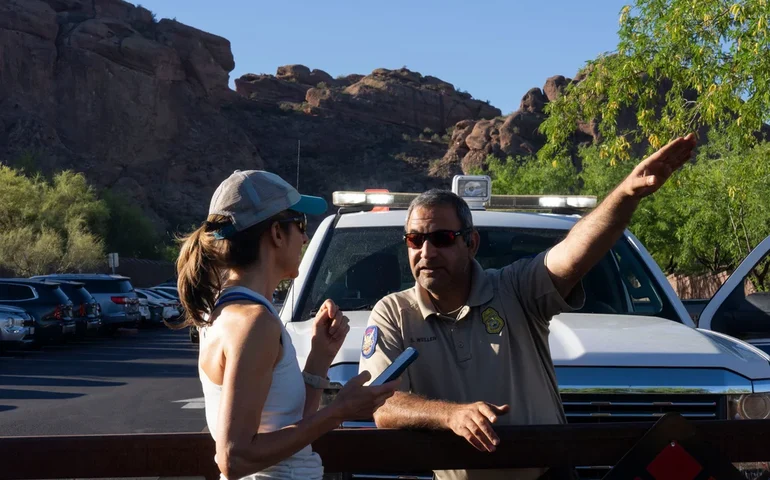Calor extremo continua a atingir o sudoeste dos EUA e até mesmo Nebraska precisa de uma bebida fria