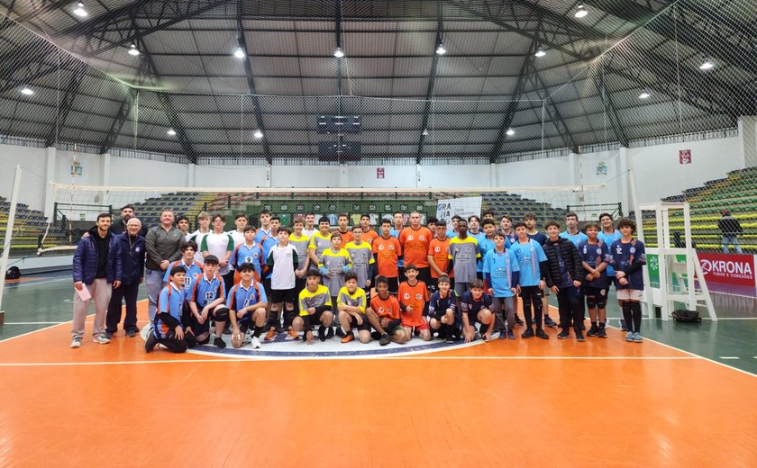 Torneio de vôlei promove integração entre jovens atletas de Gramado