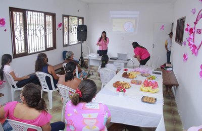 CAPS Penedo realiza ação alusiva ao Outubro Rosa