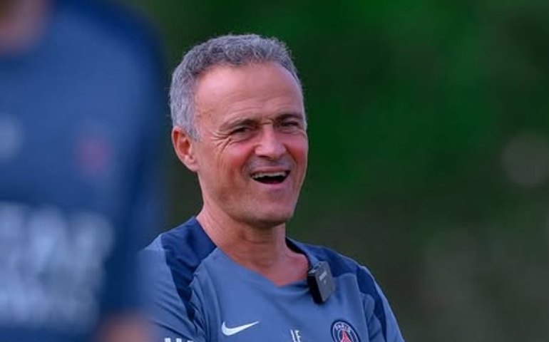 Estilo agressivo do Flamengo preocupa técnico do Paris Saint-Germain