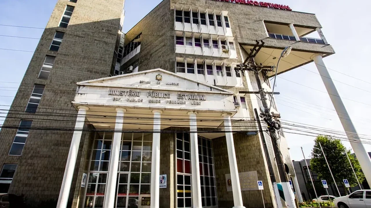 MPAL recomenda que Prefeitura de Traipu retire nome de pessoa viva de escola municipal