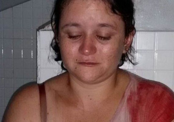 Mulher esfaqueia marido durante briga