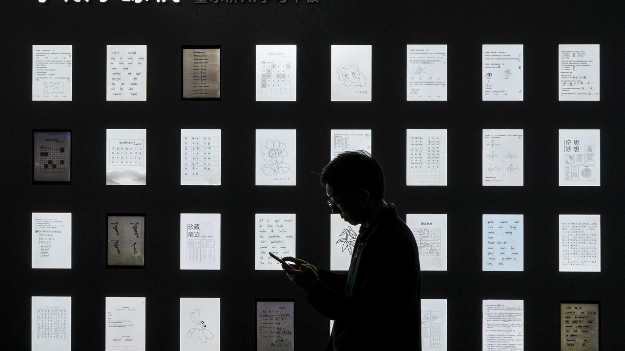 Econômico e eficaz: China lança cluster de computação inteligente no fundo do mar, diz mídia