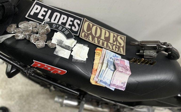Em uma semana, PM apreende 20 armas e mais de 14 quilos de drogas