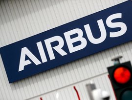 Incêndio em motor força evacuação de Airbus com 228 passageiros na Índia