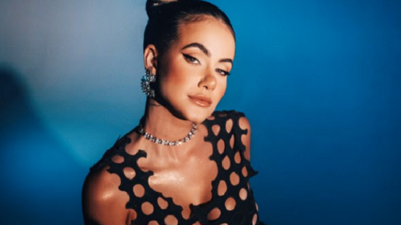 Laís Bianchessi promove o pop funk “Viciei”