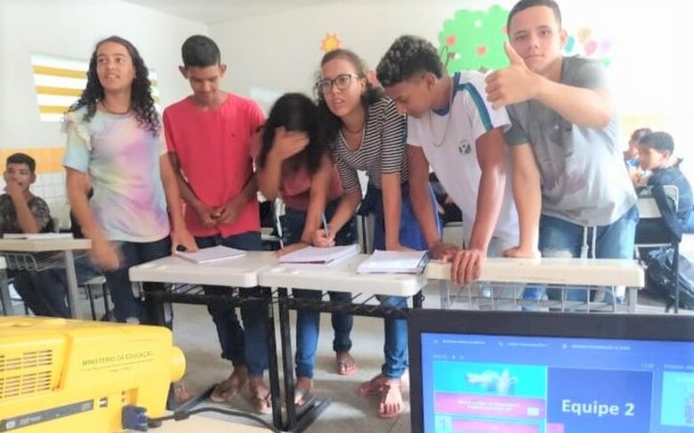 Arapiraca amplia tecnologia educacional e coloca jovens como protagonistas do aprendizado