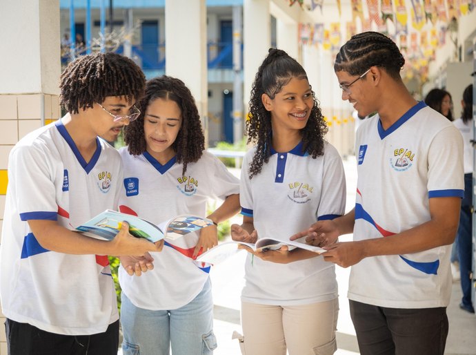Seduc apresenta Programa Alagoano de Ensino Integral em mostra de práticas inspiradoras do MEC