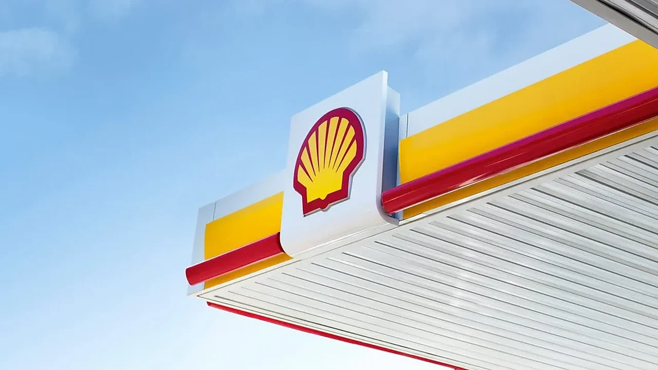 Shell anuncia recompra de US$ 5 bilhões após lucro quase dobrar