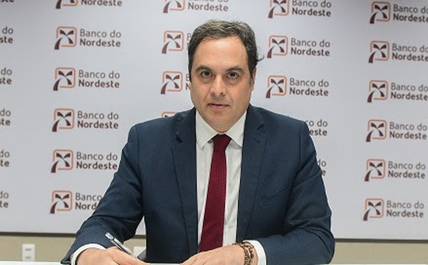 Novo presidente do Banco do Nordeste, Paulo Câmara, toma posse em Fortaleza