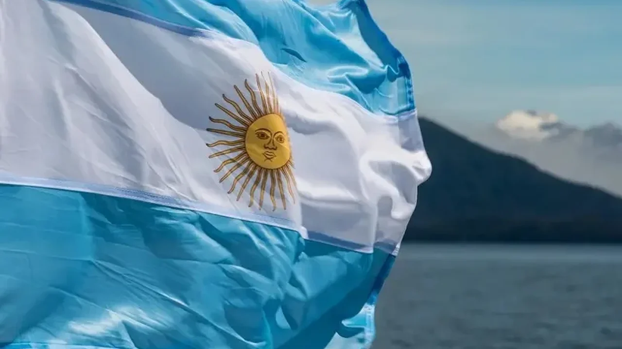 Títulos da Argentina sobem após notícia sobre ajuda de até US$ 40 bi dos EUA
