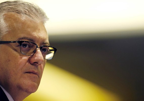 Mais de R$ 3 milhões são bloqueados de Aldemir Bendine, preso pela Lava Jato