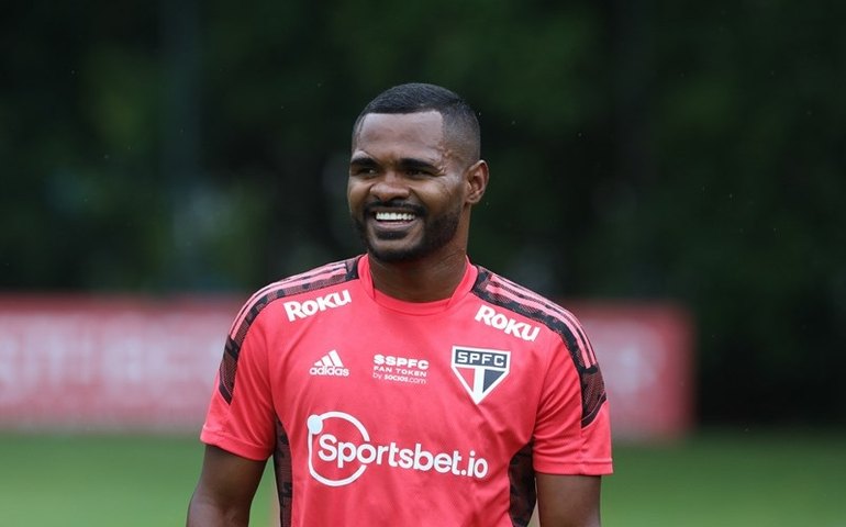 São Paulo revela rara lesão muscular na coxa em Nikão e temporada está sob risco