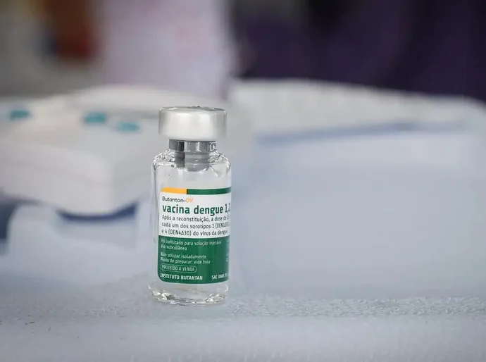 Butantan antecipa entrega de 1,3 mi de vacinas contra dengue ao SUS