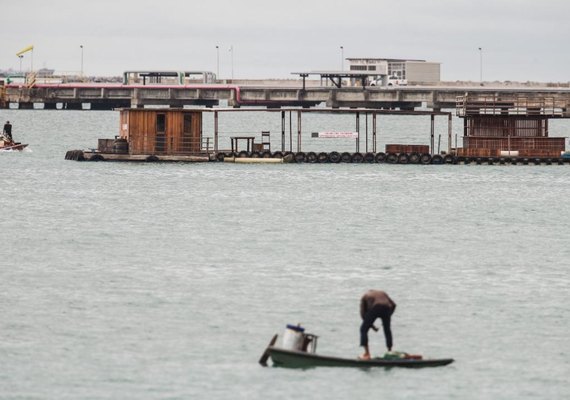 Mar do Mucuripe ganha plataforma flutuante e espera Marinha para uso