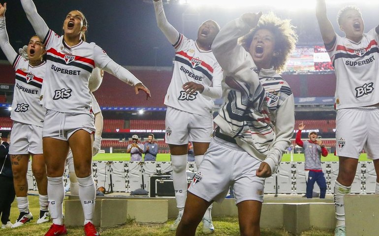 São Paulo bate Ferroviária e avança à semi do Brasileirão Feminino