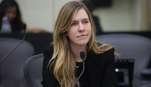 Projeto de Cibele Moura, aprovado por unanimidade, prevê adaptações compatíveis com a gestação