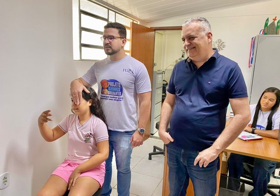 Com emenda de R$ 1,2 milhão, Alfredo Gaspar lança projeto que leva saúde visual e esperança a milhares de crianças em Maceió