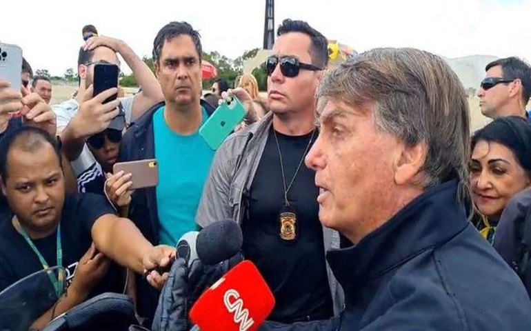 Pergunta para o Sachsida, diz Bolsonaro sobre presidência da Petrobras