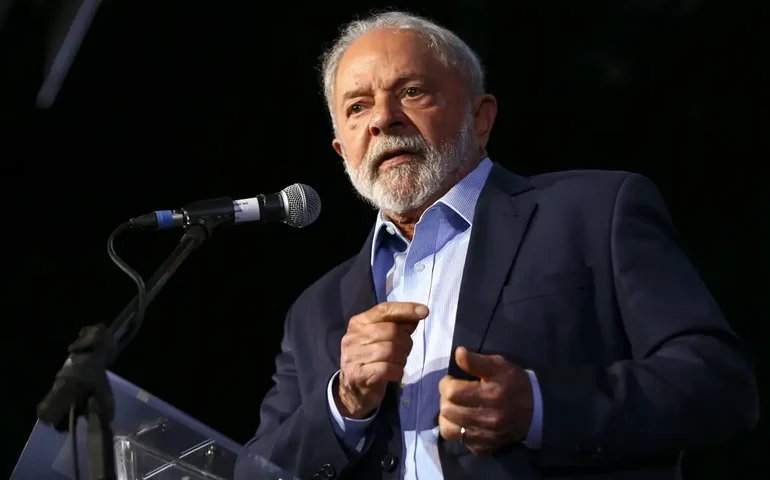 Lula cobra Haddad e Tebet para entrega de hospital em Uberlândia: 'Espero que estejam ouvindo'