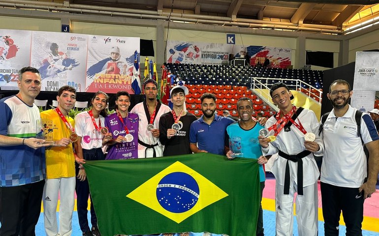 Brasil conquista quatro medalhas de prata no Aberto de Taekwondo