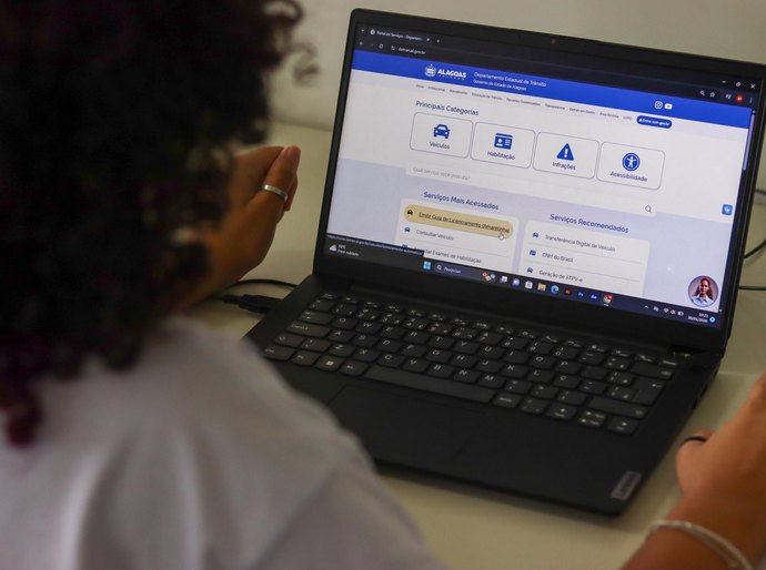 Amarelinha: Detran/AL orienta proprietários de veículos sobre prazos de pagamento da taxa de licenciamento