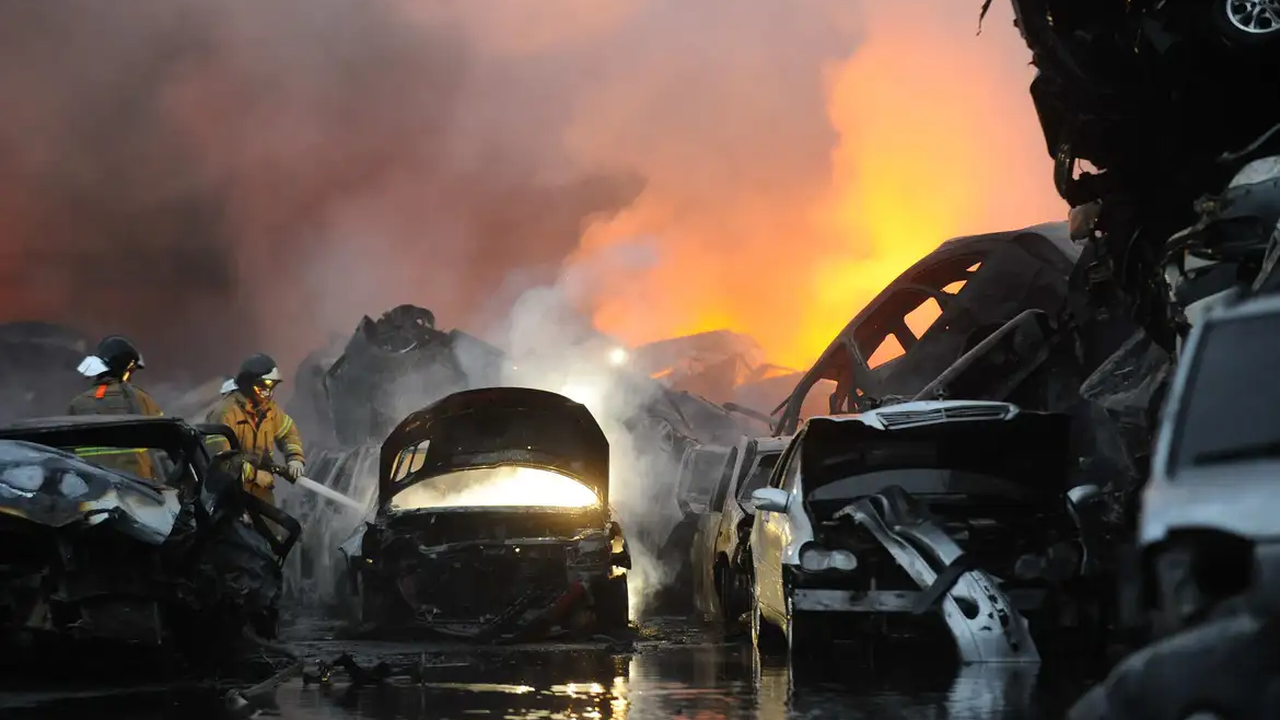 Incêndio em carro assusta motoristas em Florianópolis