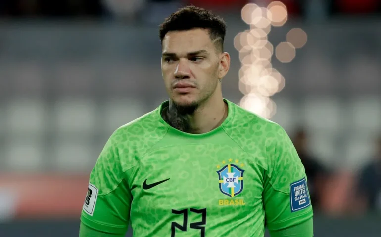 Éderson festeja 'sonho' de estar na seleção e planeja título da Copa América: 'Fazer história'