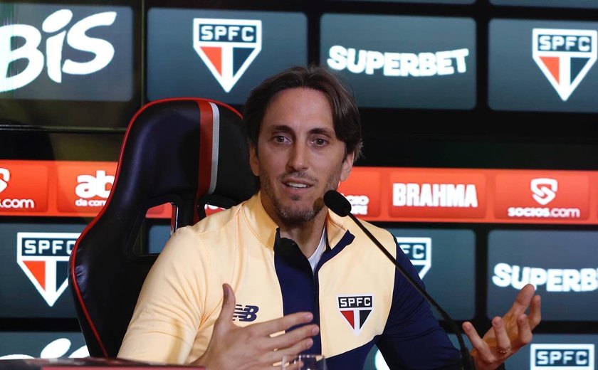 São Paulo se reapresenta e Zubeldía observa elenco de olho em jogo de volta da Copa do Brasil