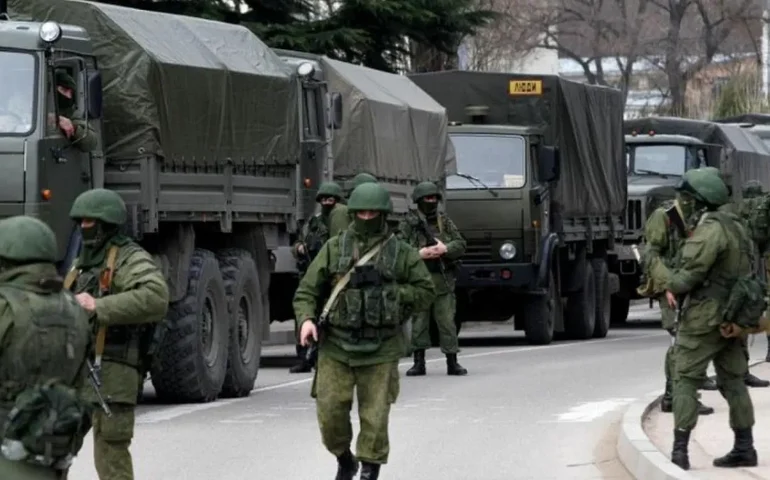 Rússia reforça a segurança na região da incursão ucraniana, mas os combates se espalham