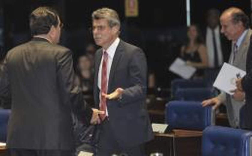 Renan determina instalação de CPIs da Petrobras e do Metrô de SP