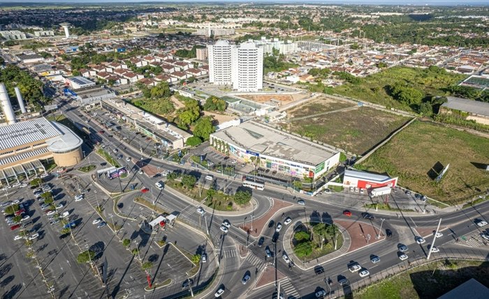Entre as ações, estão a pavimentação de ruas e implantação de areninhas