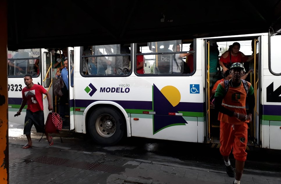 superlotação ônibus