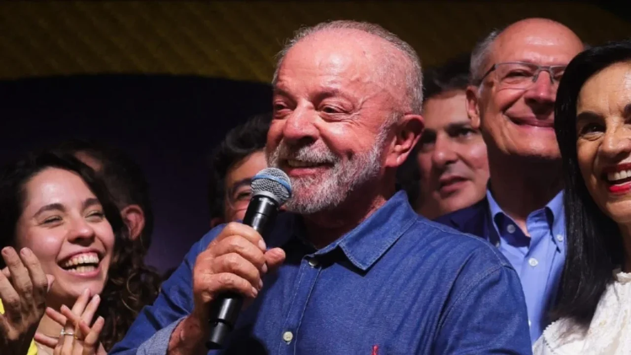 Lula completa 81 anos: do pau de arara à quarta vitória presidencial, a trajetória de um gigante brasileiro