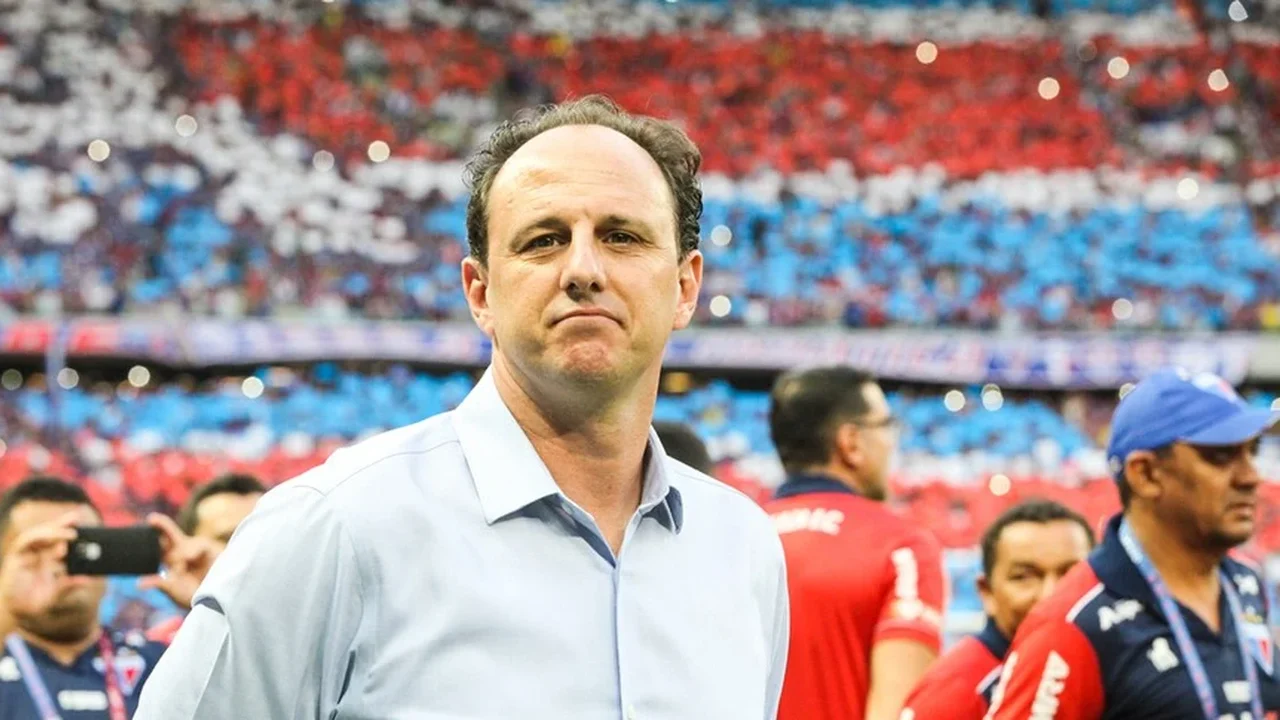 Rogério Ceni critica arbitragem por não expulsar Pulgar em Bahia x Flamengo: 'Jogada clara de cartão vermelho'