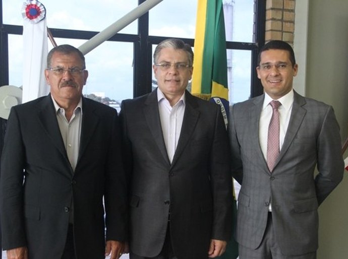 Diretor do Detran/AL recebe visita do ministro do STJ