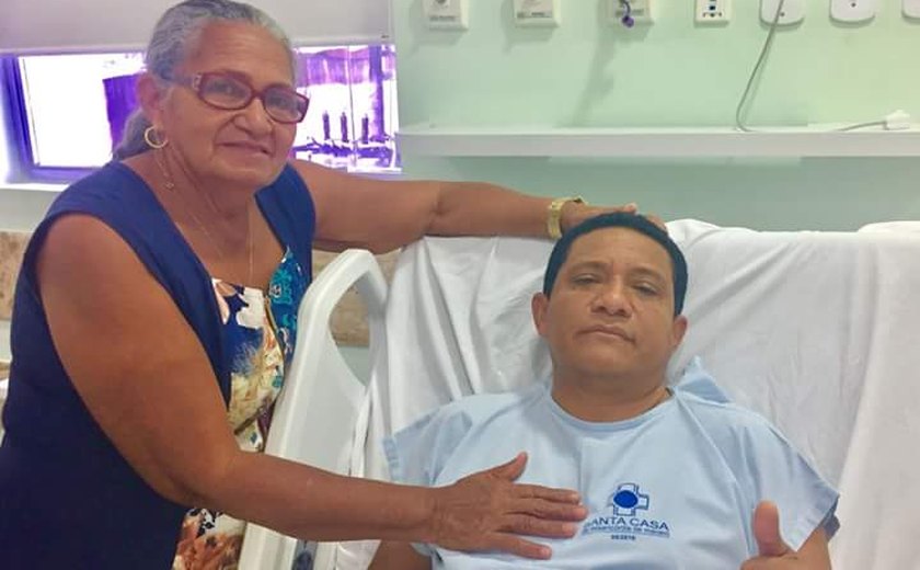 Prefeito eleito de Palmeira segue internado, mas com quadro estável