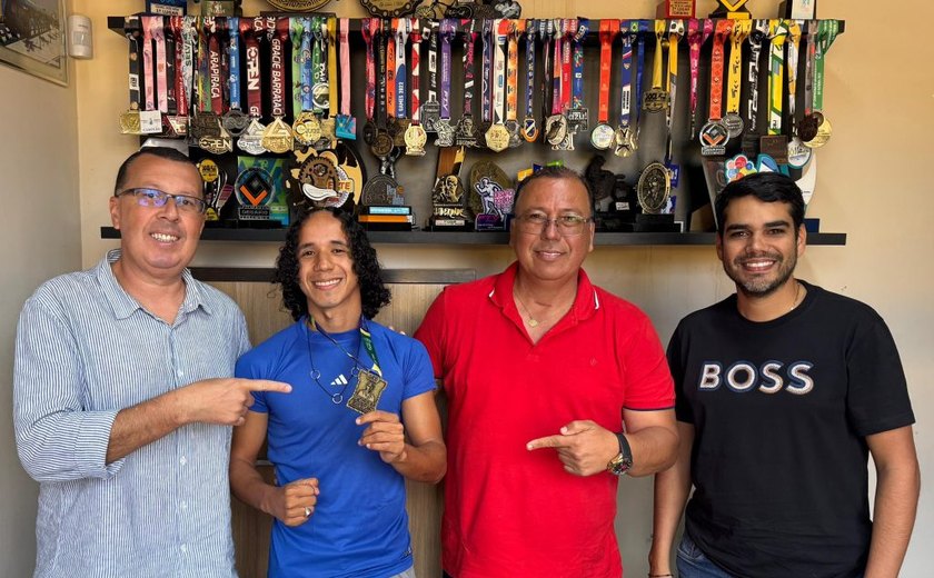 Arapiraquense Kleyton Pinheiro é campeão de Karatê no 2º Campeonato Open Brasil em Alagoas