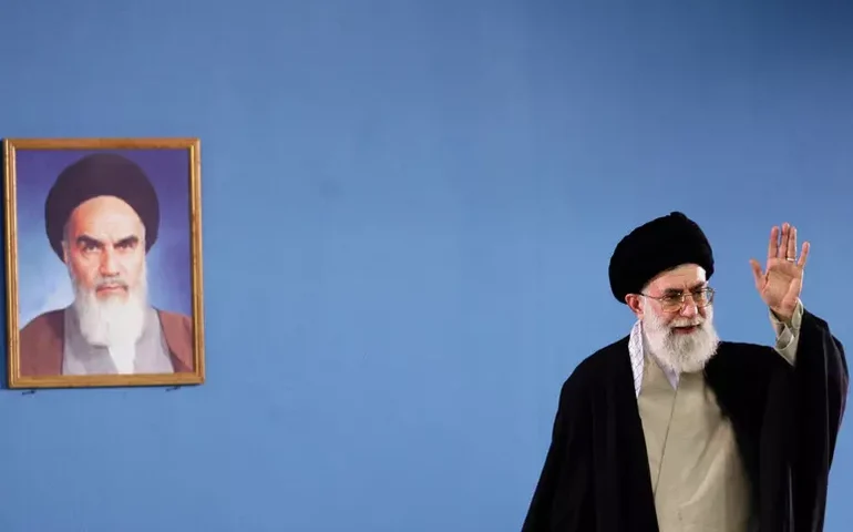 Perfil/Ali Khamenei, o protetor da revolução escolhido por Khomeini