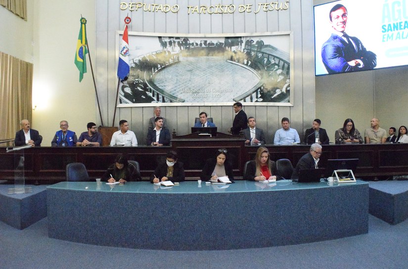 Sessão especial da ALE avalia qualidade dos serviços de abastecimento e saneamento no Estado